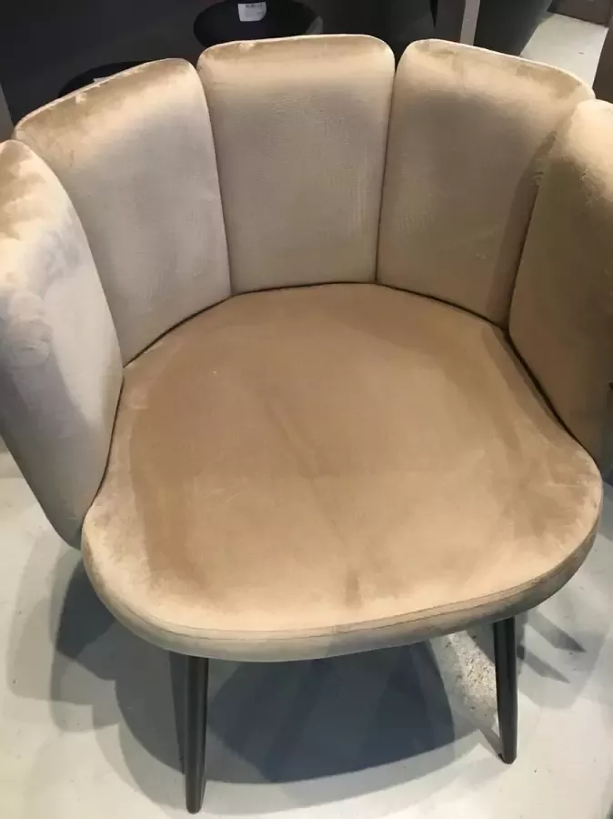 Pomme Chatelaine Eetkamerstoelen zachte fluwelen stof opvallend design SAND per 2 stuks