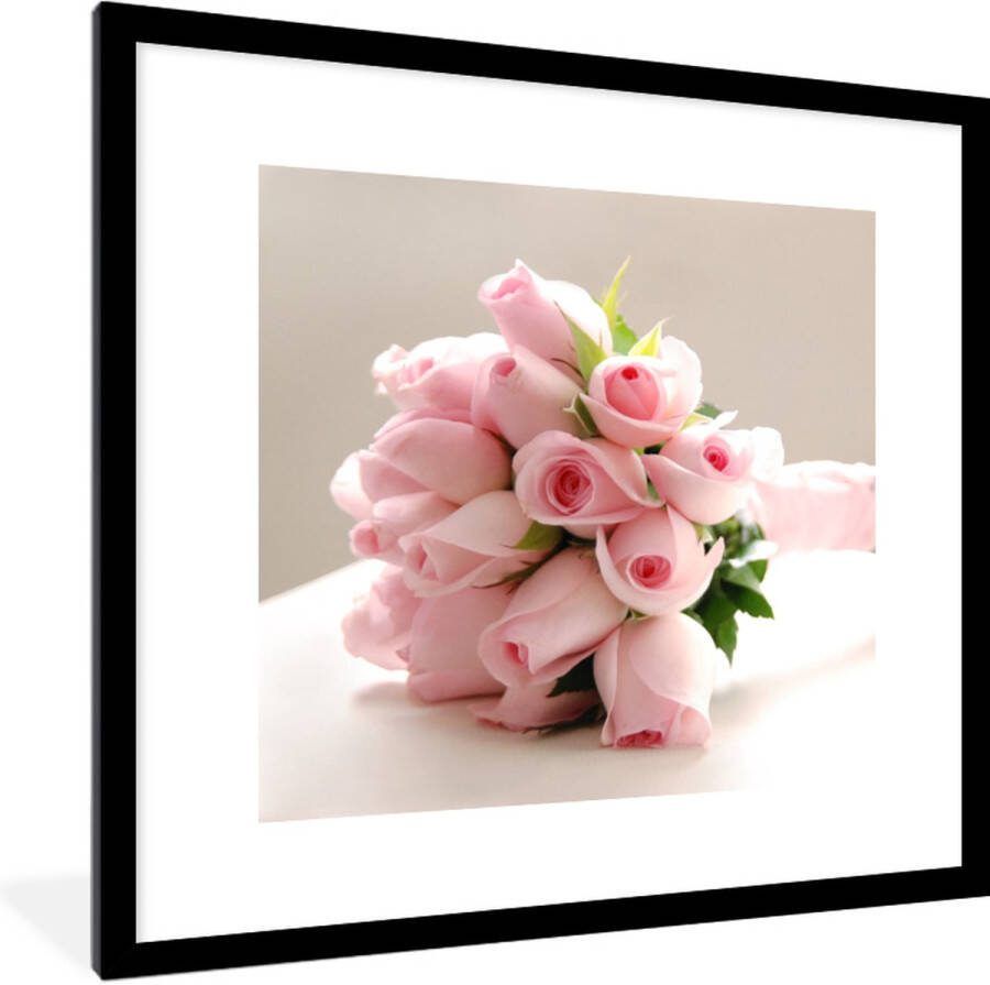 PosterMonkey Fotolijst incl. Poster Een boeket van roze roos op een witte tafel 40x40 cm Posterlijst