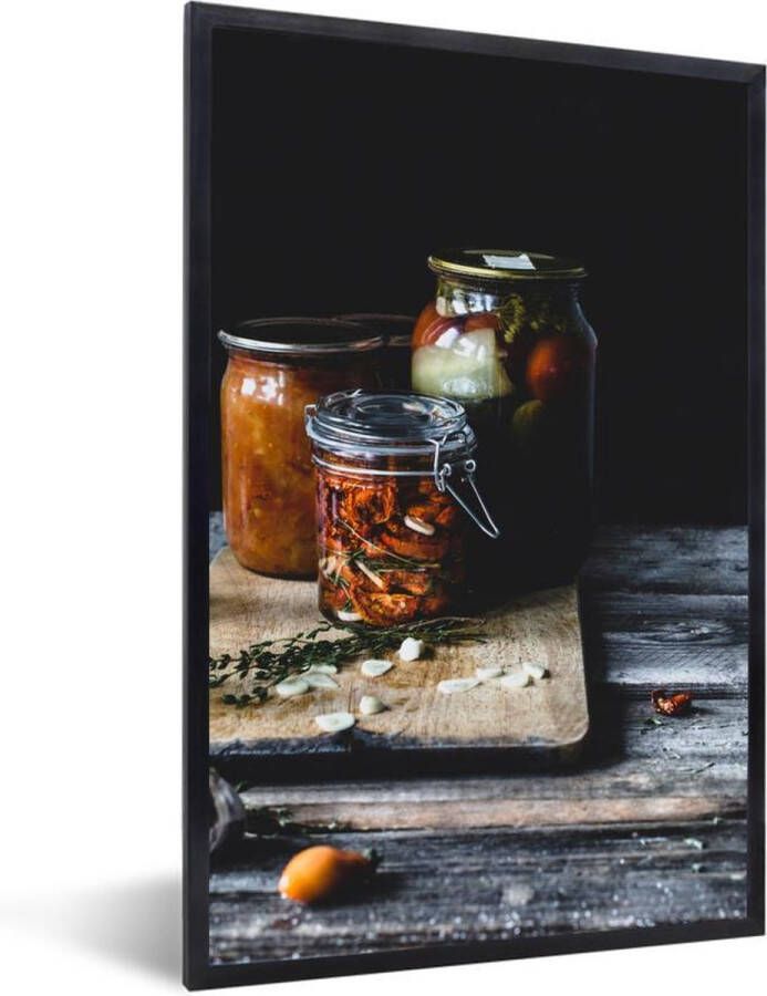PosterMonkey Fotolijst incl. Poster Groenten in een weckpot op een houten tafel 80x120 cm Posterlijst