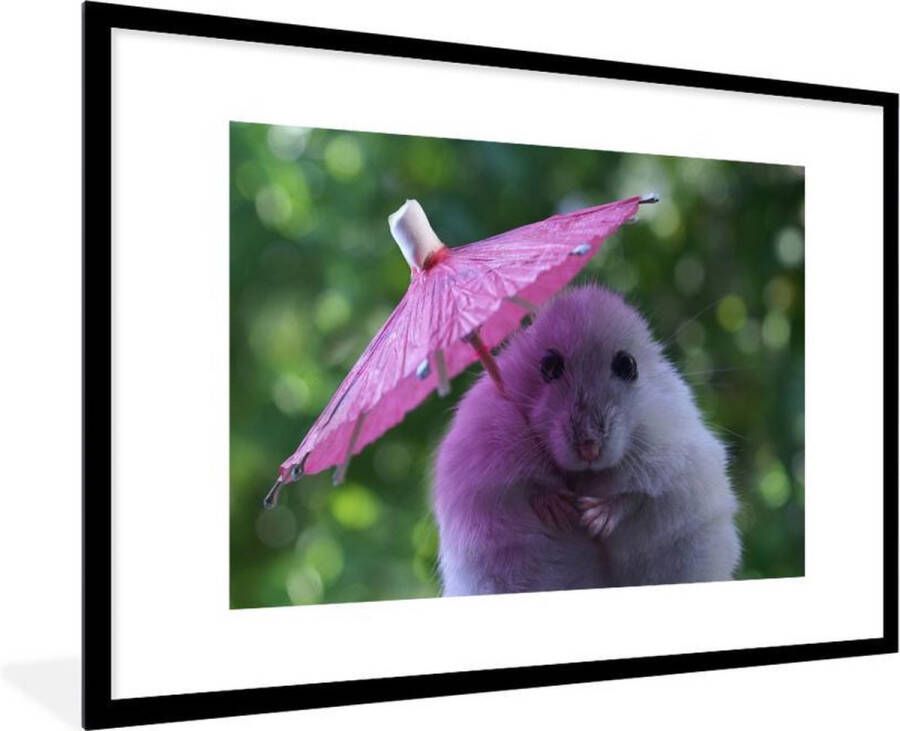 MuchoWow Poster met lijst Hamster met een roze parasol fotolijst zwart 90x60 cm Poster met lijst