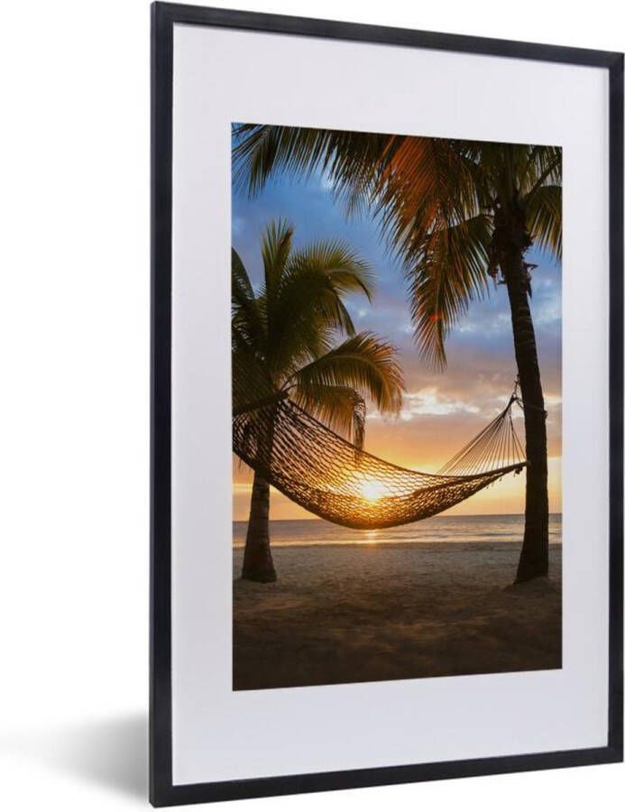 PosterMonkey Fotolijst incl. Poster Hangmat op strand tijdens zonsondergang in Jamaica 40x60 cm Posterlijst