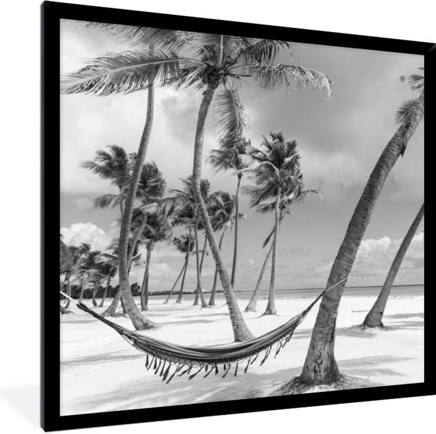 PosterMonkey Fotolijst incl. Poster Hangmat op strand van Dominicaanse Republiek zwart-wit 40x40 cm Posterlijst - Foto 1