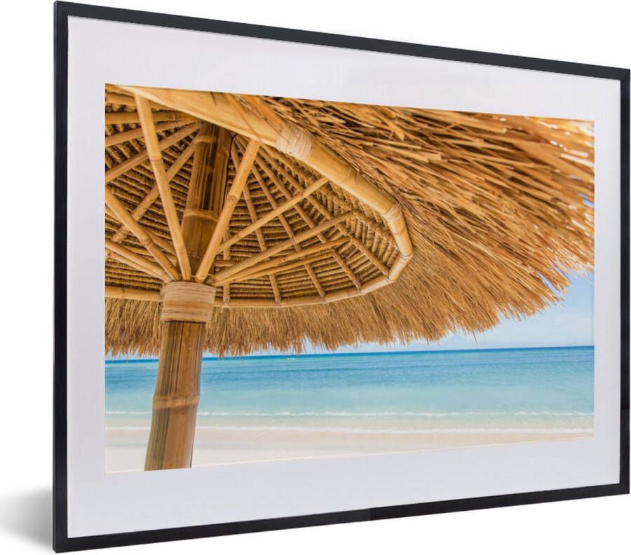 PosterMonkey Fotolijst incl. Poster Parasol Strand Zee Tropisch 40x30 cm Posterlijst
