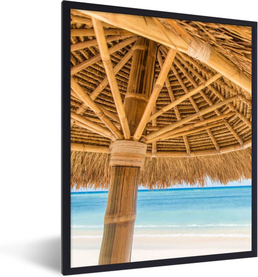 PosterMonkey Fotolijst incl. Poster Parasol Strand Zee Tropisch 60x80 cm Posterlijst