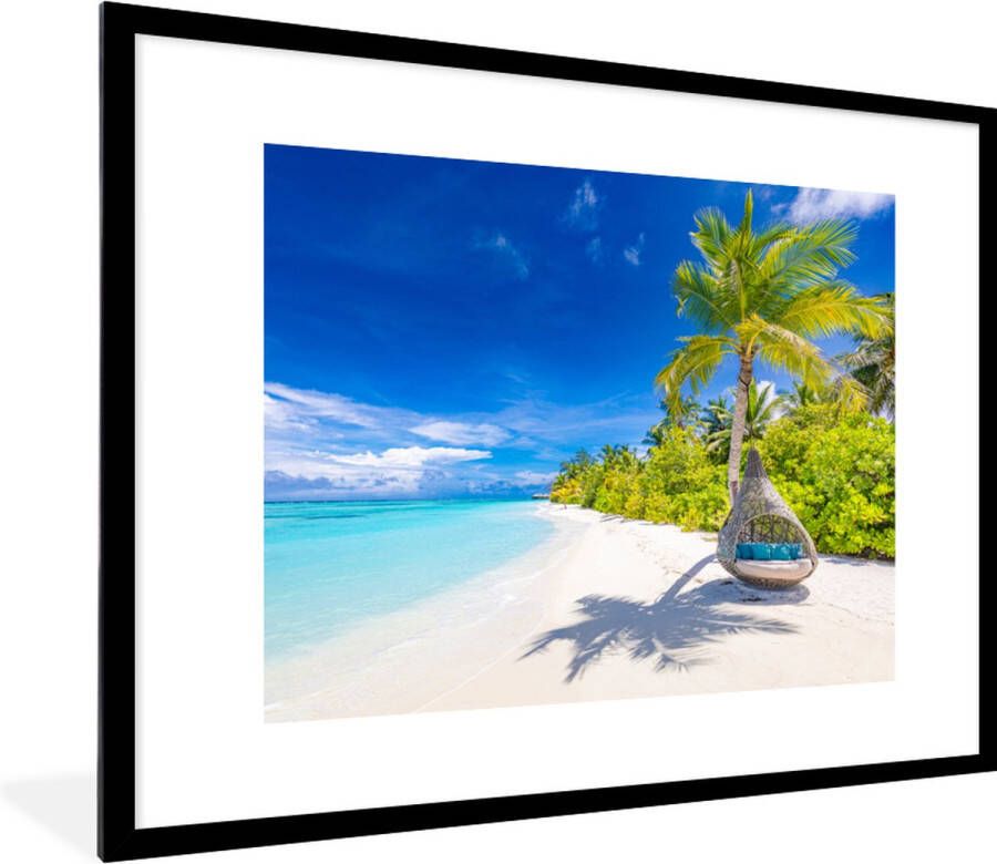 PosterMonkey Fotolijst incl. Poster Strand Palm Hangstoel 80x60 cm Posterlijst