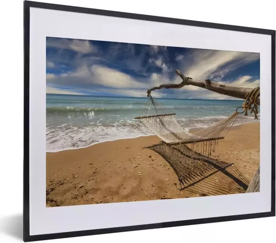 PosterMonkey Fotolijst incl. Poster Strand Zee Hangmat 40x30 cm Posterlijst