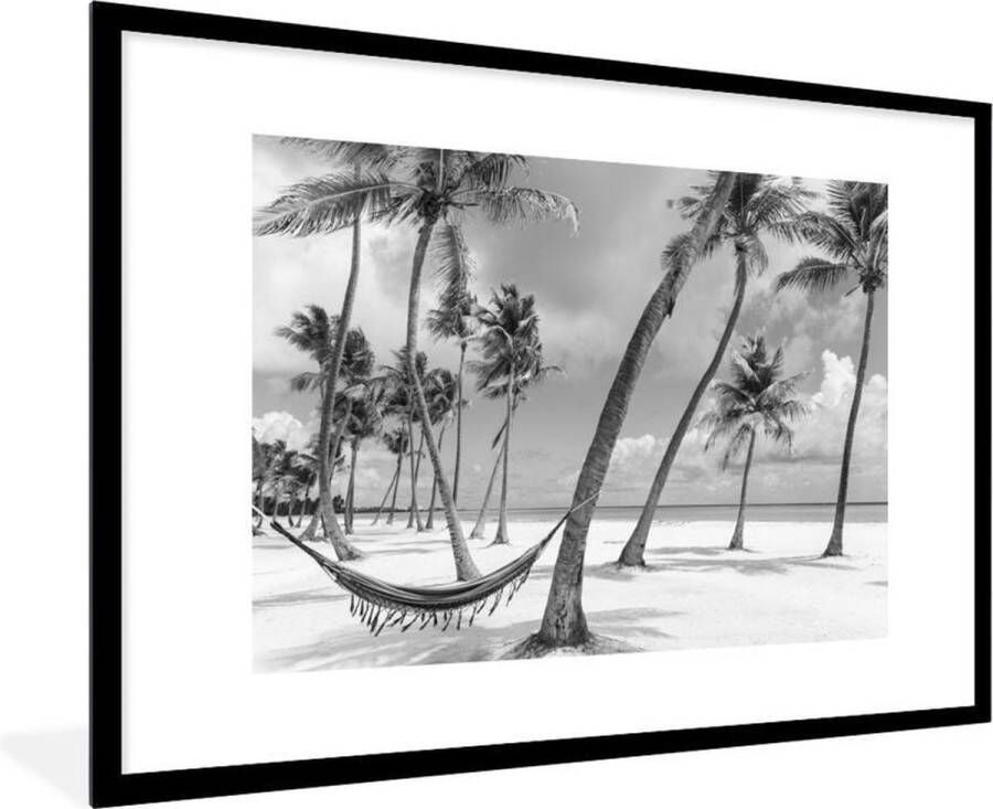 PosterMonkey Fotolijst incl. Poster Uitsnede hangmat op strand in Dominicaanse Republiek 90x60 cm Posterlijst