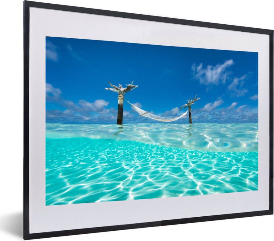 PosterMonkey Fotolijst incl. Poster Zomer Zee Hangmat 60x40 cm Posterlijst - Foto 1