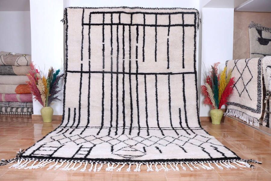 Poufs&Pillows Handgeweven Berber Tapijt ''Beni Ourain'' 300 x 200 cm Uniek en handgemaakt Hoogpolig vloerkleed