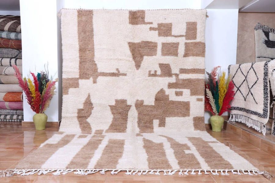 Poufs&Pillows Handgeweven Berber Tapijt ''Boujaad'' 300 x 205 cm Uniek en handgemaakt Hoogpolig vloerkleed met een bruin creme patroon – 100 % natuurlijk wol