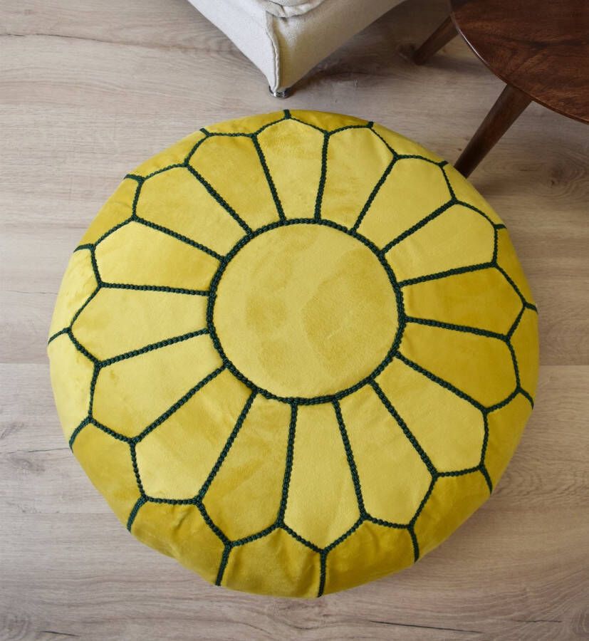 Poufs&Pillows Velvet poef rood Ronde poef Fluwelen poef Handgemaakt en uniek Gevuld geleverd Ideaal voor je woon- slaap- of kinderkamer met leuk geel stiksel - Foto 2