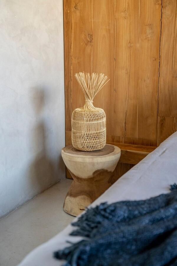 PS-Collection De Kona Kruk 40x40x40 cm Naturel Suarhout krukje hout krukjes om op te zitten krukje badkamer krukjes om op te zitten volwassenen krukje make up tafel kruk krukje houten krukje