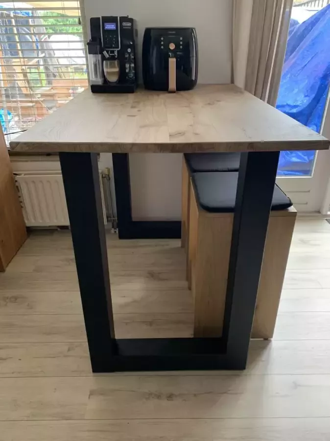 Quattro Design meubels Eiken bartafel Stretto 200 x 90cm Massief eikenhout extra brede planken met stalen barpoten Quattro Design