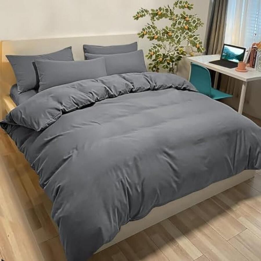 RALA Vierdelige Microvezel Dekbedovertrek Set 200x200 cm met 2 Kussenslopen 50x80 cm Donkergrijs Zacht en Comfortabel Beddengoed voor Tweepersoonsbed Hypoallergeen en Wasbaar