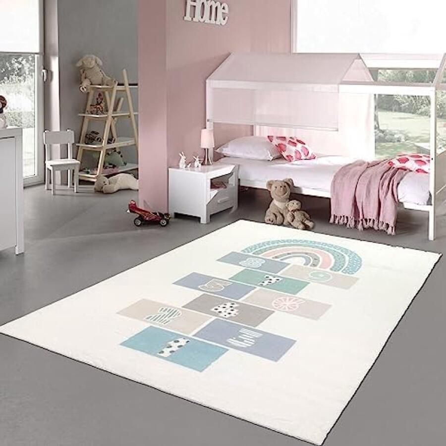 RALA Vloerkleed meisjeskamer met springspel motief zacht en hypoallergeen crème basis met kleurrijke accenten 160 x 230 cm geschikt voor vloerverwarming
