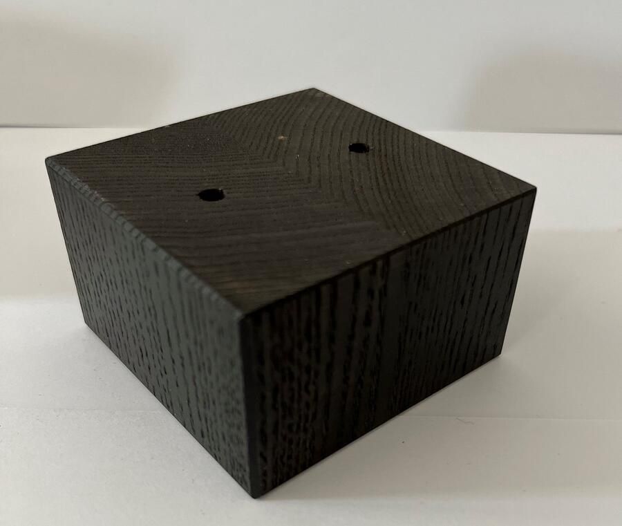 RexaPlan Set van 4 houten meubelpoten Zwart Eiken 5 cm hoogte 7x7 cm met schroeven Boxspring bedden banken