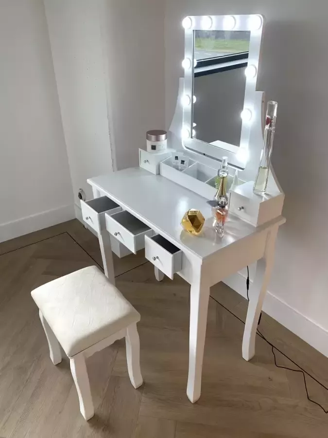 RJRoyal Living kaptafel Bella wit met rechthoekige spiegel en verlichting en krukje ideale make up tafel toilettafel met lampen
