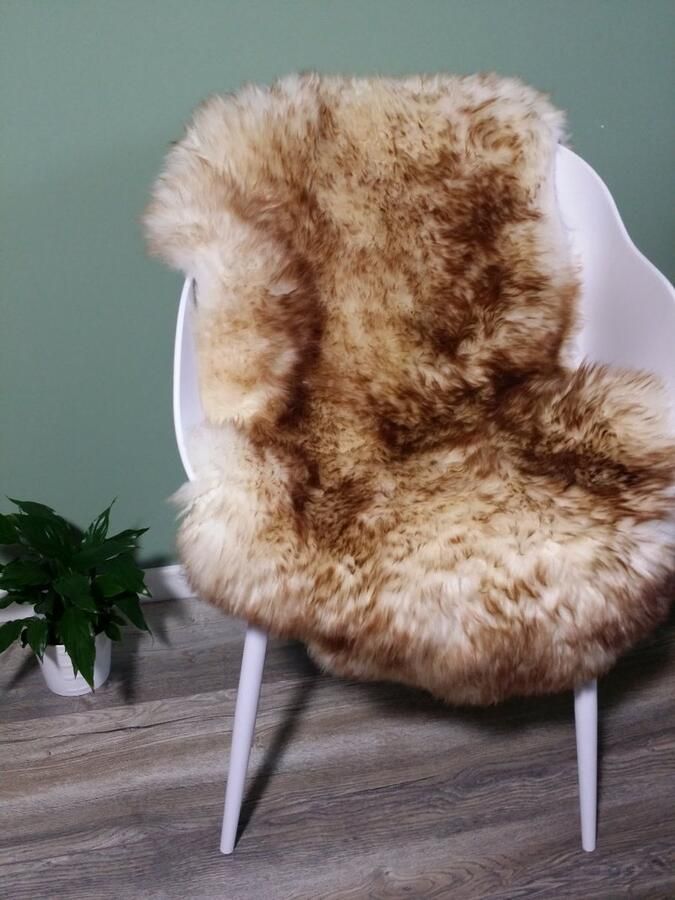 Schapenvacht.SHOP Schapenvacht Klassiek Moeflon M (100cm) 100% ECHT Schapenvacht Wol Vloerkleed Bruin Wit