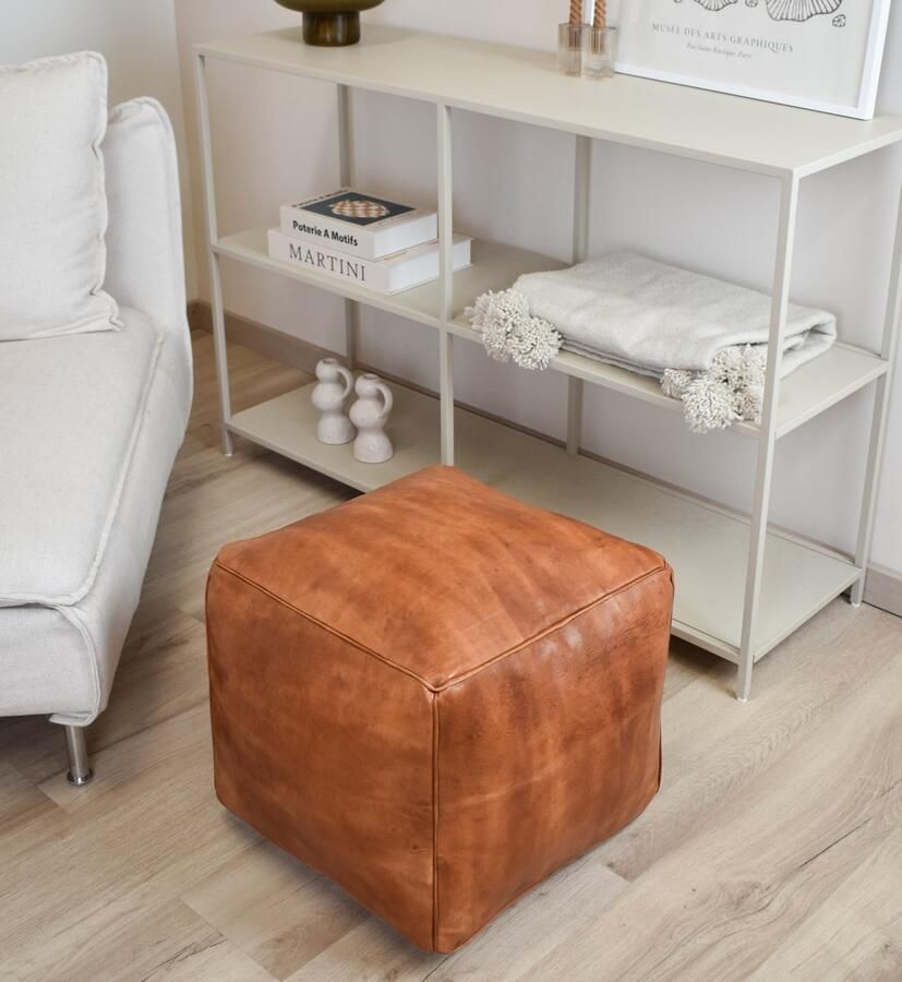 See The Good Leren poef bruin Vierkante leren poef 40x40x35 Handgemaakt en stijlvol Gevuld geleverd Poufs&Pillows