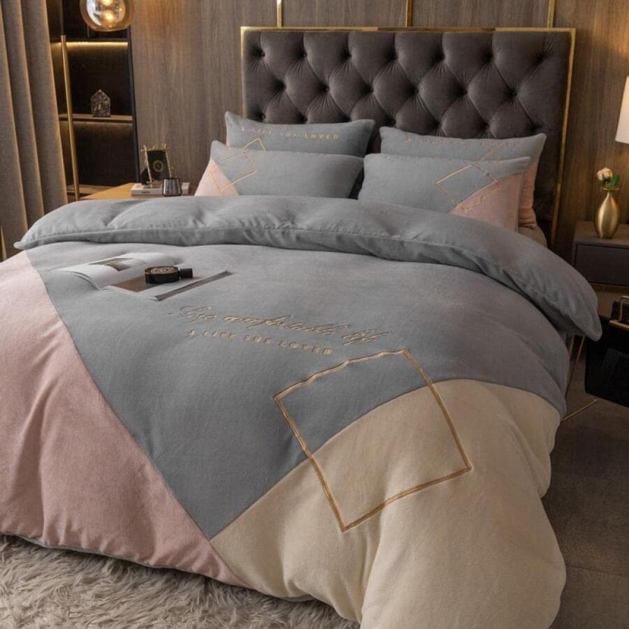 Senza Marchio Bed Sheet Keep Warmfleece Bedding Sheet Quilt Cover Kleur Bijpassende Netto Rode Melk Fluwelen Bed 4-Delig Koraal Fluwelen Dekbedovertrek Baby Dubbelzijdig Flanellen Dekbedovertrek Vel Winter-As_1.8M