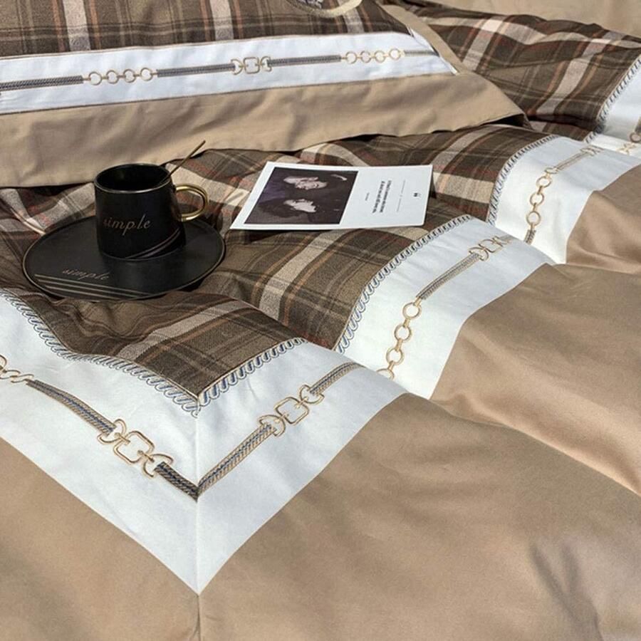 Senza Marchio Chtom Beddengoed Britse stijl winter schuurmateriaal beige kleur geborduurd plaid beddengoed vier eenvoudige quilt bed linnen hotel stijl geschenk set (Grootte: 220 * 240cm)
