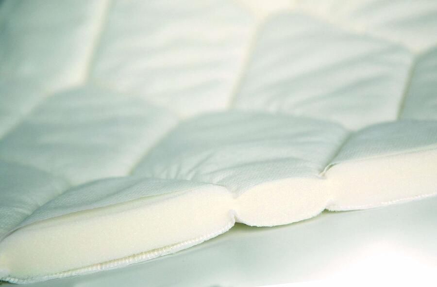 Senza Marchio Evergreenweb Orthopedisch matras voor tweepersoonsbed 140 x 200 cm van traagschuim met 7 verschillende zones Hypoallergene en ademende overtrek. 100% Made in Italy memory-kussen als geschenk City Plus