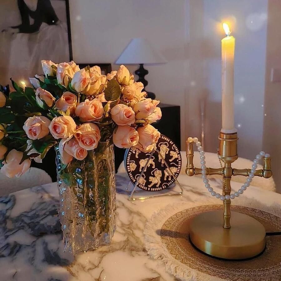 Senza Marchio Scentoria Set van 20 staafkaarsen witte tafelkaarsen 17 cm kaars met 6 uur brandduur ideaal voor kroonluchters en kandelaars perfect voor elke gelegenheid