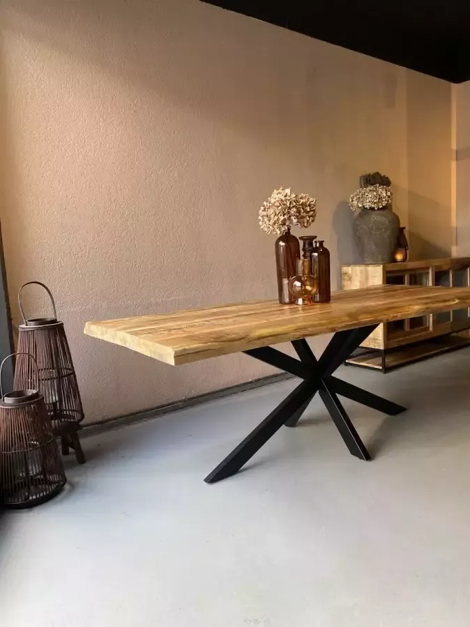 Sfeerwonen Enzo Sfeerwonen en Zo Boomstam tafel met spinpoot 180x90 cm mango hout Live Edge tafel