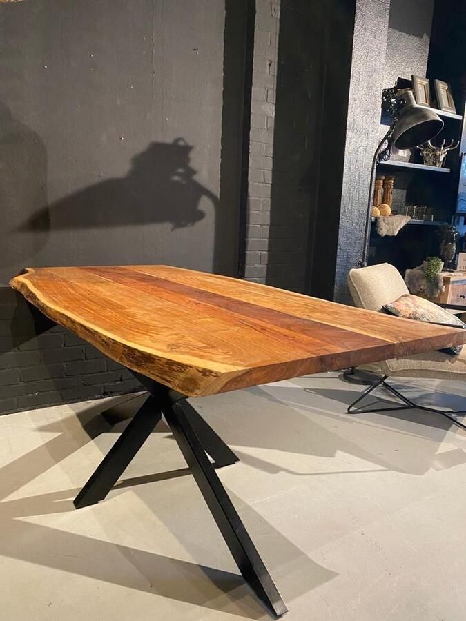 Sfeerwonen Enzo Eettafel acacia Boomstam tafel 180x90 cm Live edge
