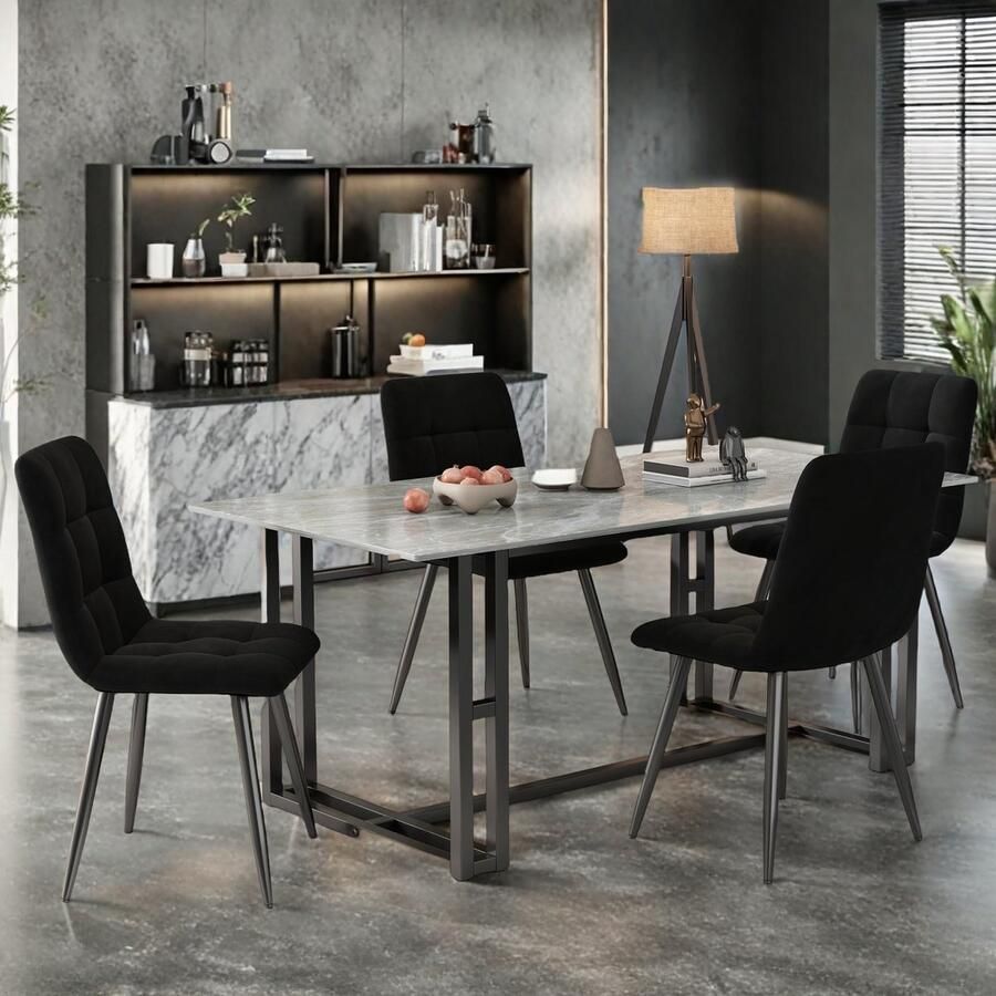 SHOPENTRA Set van 4 Eetkamerstoelen – Zwart Fluweel Comfortabele Design Stoelen met Metalen Poten