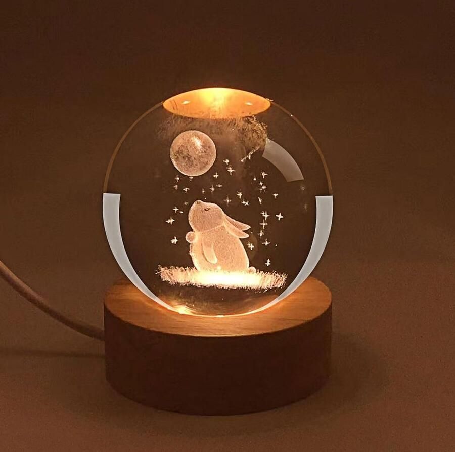 ShopHaven 3D Konijn Maan Kristallen Bol Nachtlamp 60mm Dieren Glasbol Lampen met LED Houten Basis 3D Gegraveerde Kristallen Bol Lamp voor Huisdecoratie Ornament Cadeau voor Kerst Energielabel A++