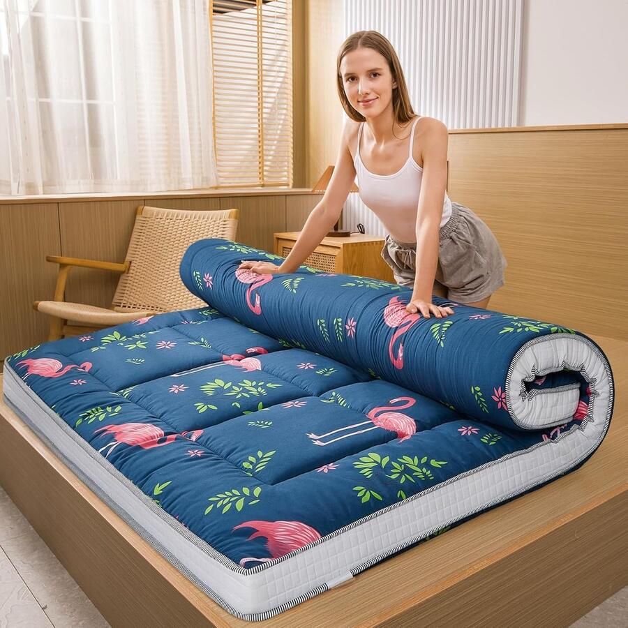 ShopHaven Japanse Futon Matras met Gequilte Toplaag Extra Dikke Opvouwbare Tatami Vloermatras Ademend en Comfortabel Logeerbed Floor Lounger en Camping Matras 90x190 cm Stijlvol Flamingo Design