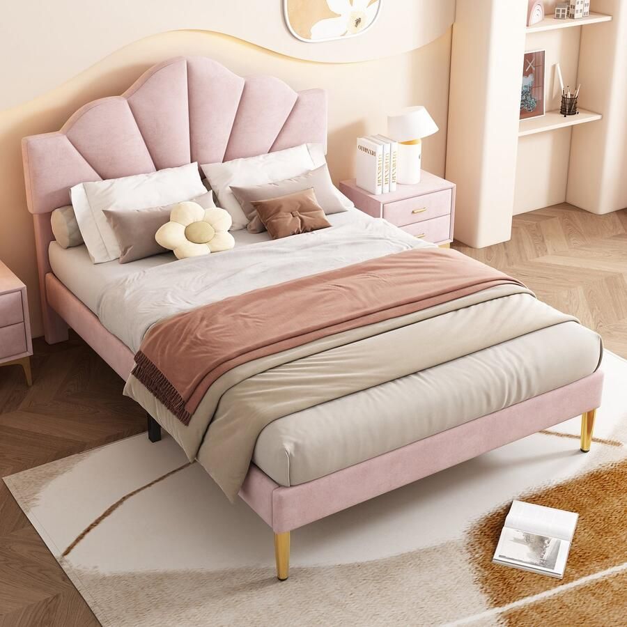 Singularity -Gestoffeerd bed- 140 x 200 cm- tweepersoonsbed- schelpvormig bed met gouden ijzeren poten- houten lattenbodem- roze- zonder matras
