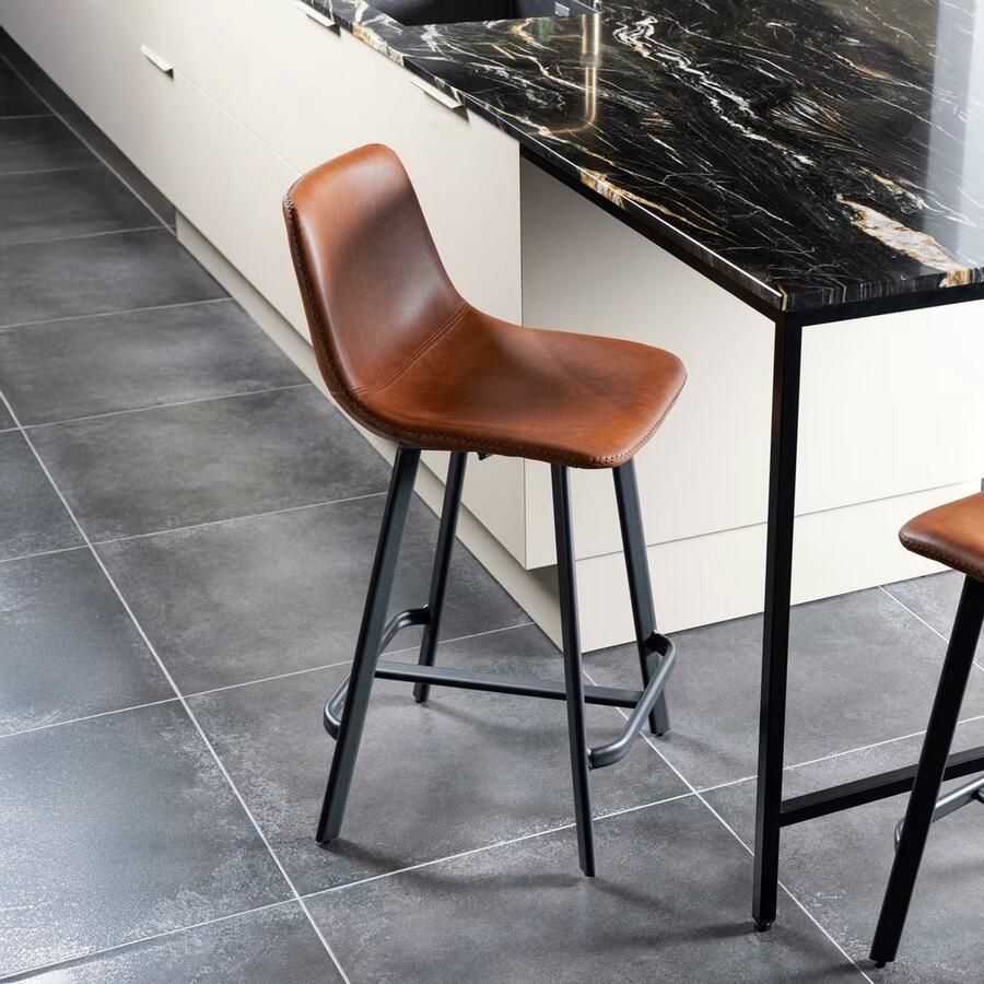 Bendt Sohome Barstoel 'Tiffanye' PU kleur Cognac (zithoogte 63cm) set van 2 stuks