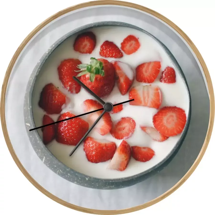 SoManyClocks Klok Ø 30 cm Aardbei Kom Tafel Houtkleurig Wandklok