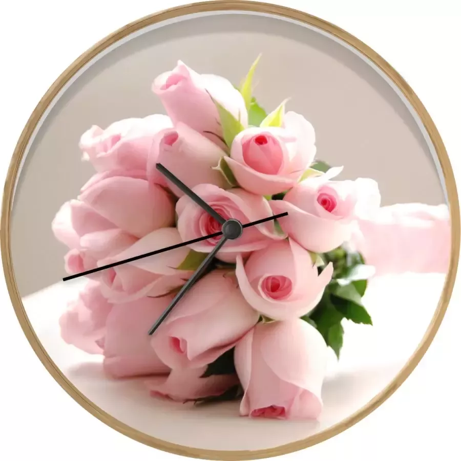 SoManyClocks Klok Ø 30 cm Een boeket van roze roos op een witte tafel Houtkleurig Wandklok