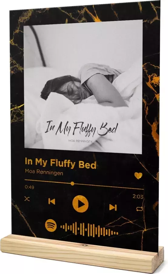 Songr Spotify Muziek Bordje In My Fluffy Bed Moa Rønningen 20x30 Zwart Goud Dibond Aluminium Plaat Cadeau Tip voor Man en Vrouw