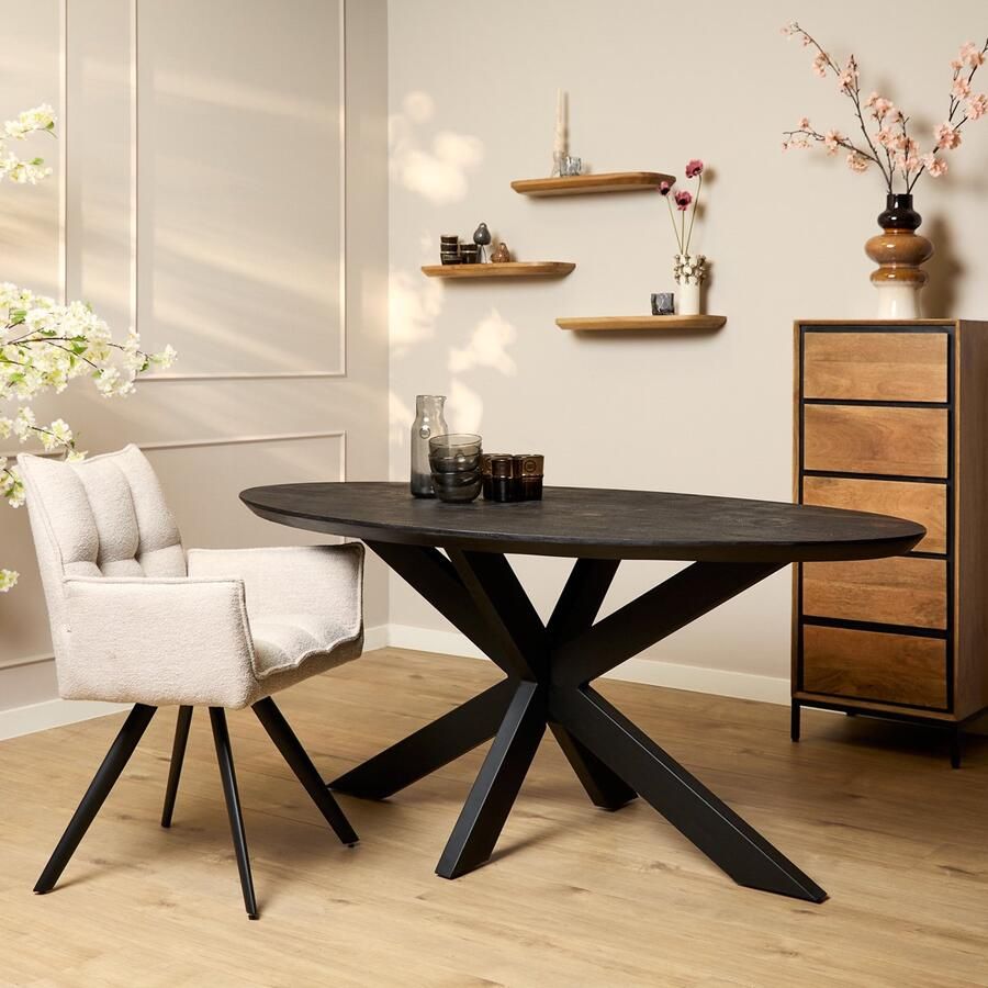 Starfurn Eettafel Brandy Ovaal Zwart Mangohout 160x90x76cm