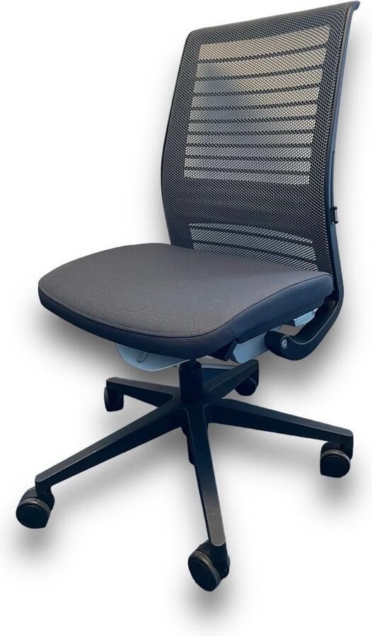 Steelcase Think V2 bureaustoel refurbished (als nieuw)!