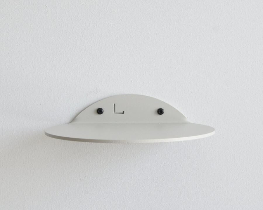 Sterkstael Saga Greige wandplank kleur grijs beige poedercoating staal wandrek