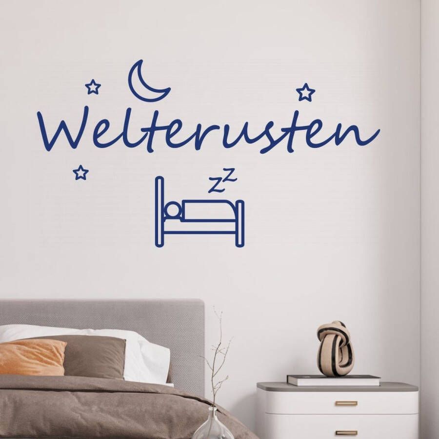 Stickerheld Muursticker Slaap lekker met bed Slaapkamer Droom zacht Sterren en maan Nederlandse Teksten Mat Donkerblauw 55x100.3cm