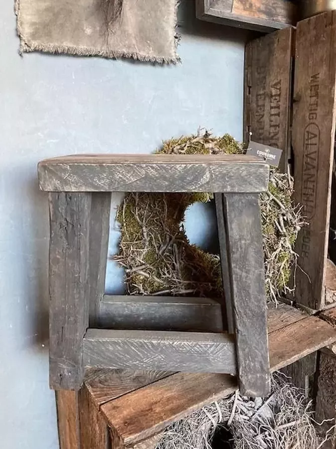 Stoer en Sober Decokrukje krukje vensterbank decoratie oud hout