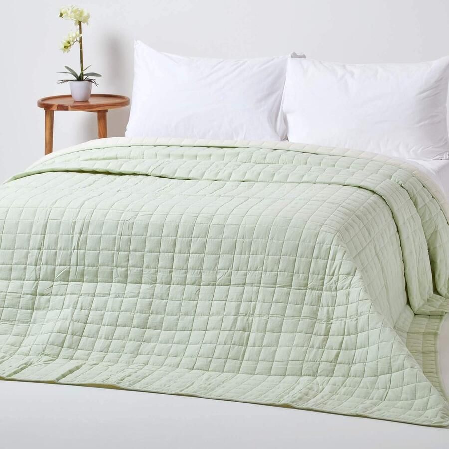 Stunq Omkeerbare katoenen sprei in lime en crème met geruit stiksel voor bed en bank 230 x 250 cm