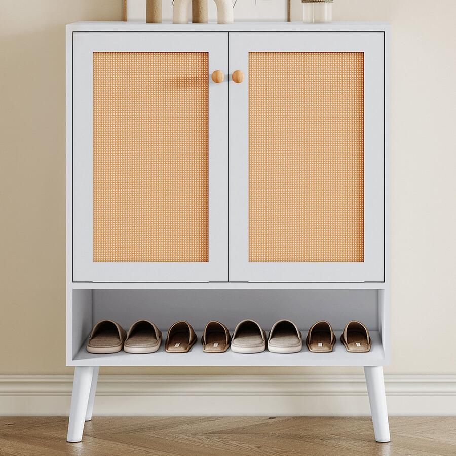 Sweiko Schoenkast in natuurlijk rotan met 2-deurs en 5-planken voor in de hal. Met houten handvatten en massief houten poten. Afmetingen: B76 H102 T35 cm