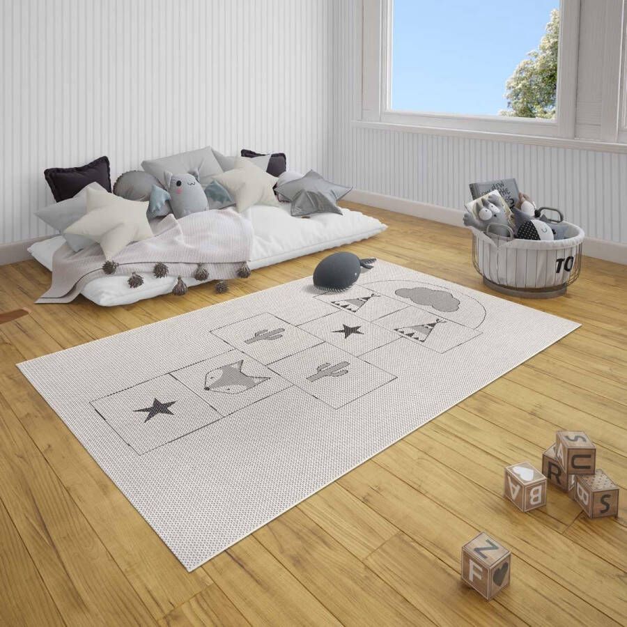 Tapeso Kinderkamer vloerkleed Hink-Stap-Sprong crème zwart 120x170 cm