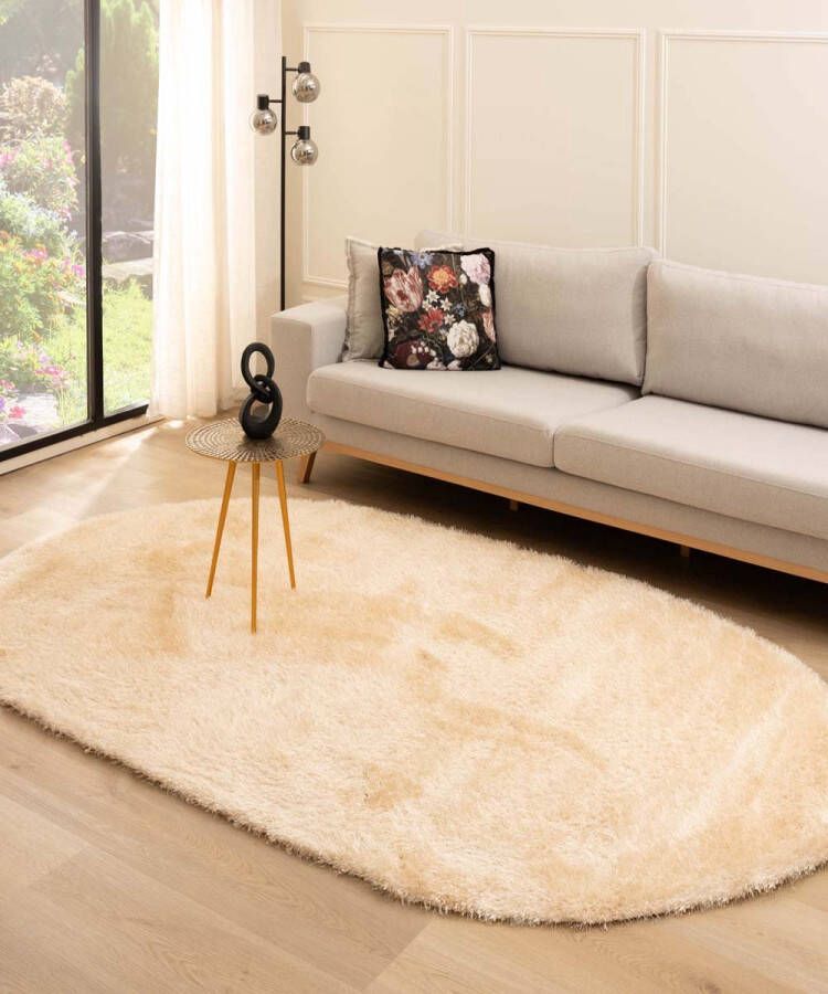 Tapeso Ovaal hoogpolig vloerkleed velvet Posh champagne 280x380 cm