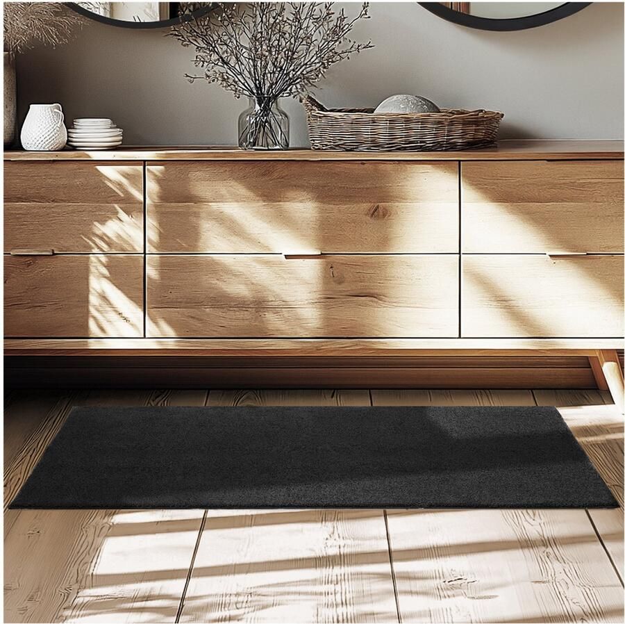 Tectake Kortpolig Vloerkleed 60 x 110 cm Zwart Tapijt voor Woonkamer Slaapkamer Eetkamer Onderhoudsvriendelijk en Wasbaar Antislip Ondertapijt Allergievriendelijk maten en kleuren