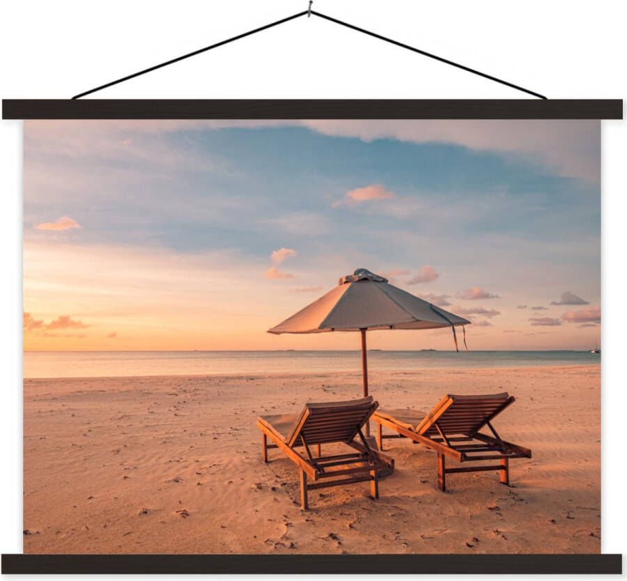 TextilePosters Posterhanger incl. Poster Schoolplaat Strand Ligbed Parasol 120x90 cm Zwarte latten