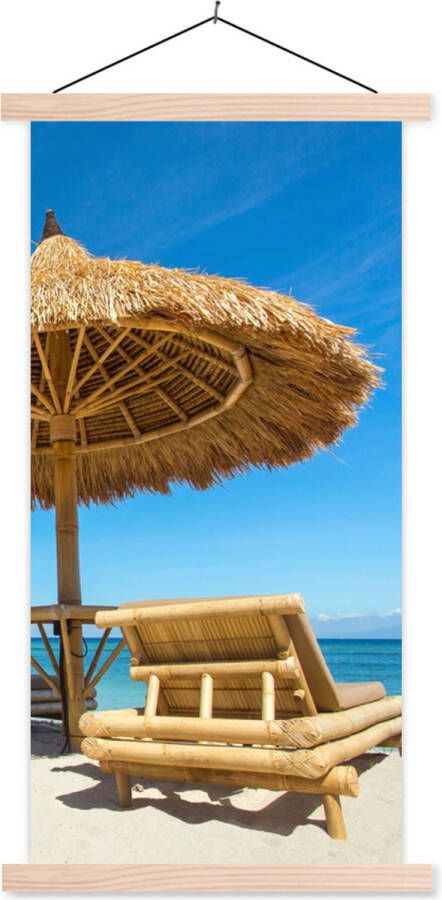 TextilePosters Posterhanger incl. Poster Schoolplaat Strandstoel Strand Parasol Zee Zomer 60x120 cm Blanke latten