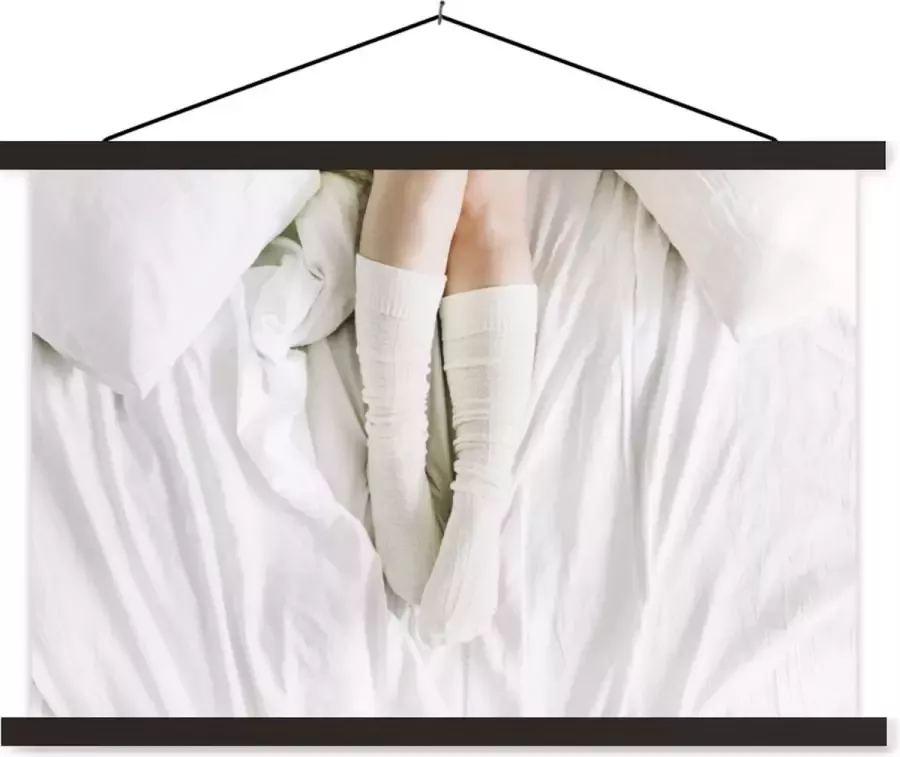 TextilePosters Posterhanger incl. Poster 150x100 cm Schoolplaat Winter Bed Sokken Textielposter Zwarte latten